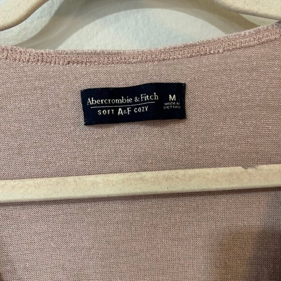 Abercrombie & Fitch Soft AF Cozy Wrap Light Pink Bodysuit Women’s Size Medium - Picture 3 of 6